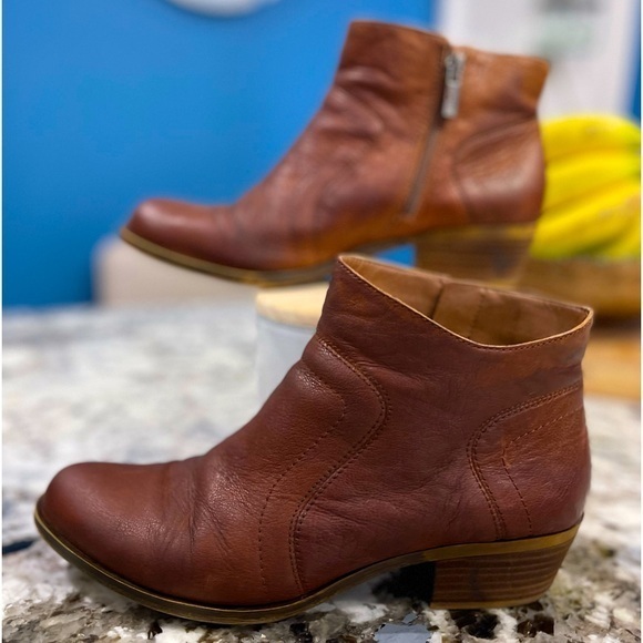 Lucky Brand Leather Boots woman’s size 9 - Picture 3 of 16